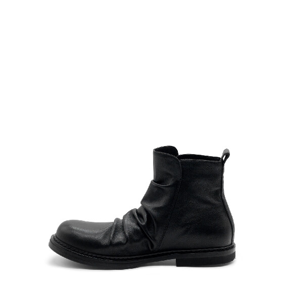 Gentleman Black Zipped Half Boots 