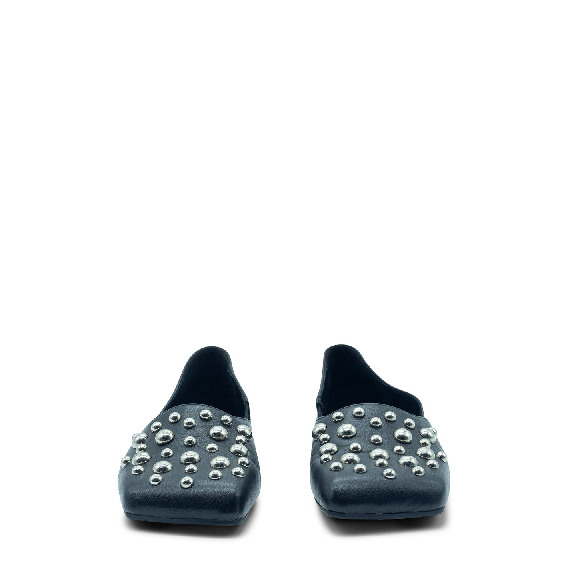 Square closed pantofola nera